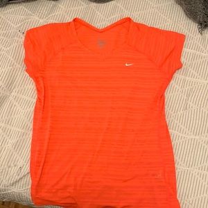 NIKE DRI-FIT T-SHIRT